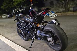 DUCATI MONSTER 1200R
