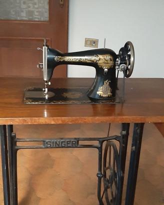 Macchina da cucire Singer del 1913 + mobile