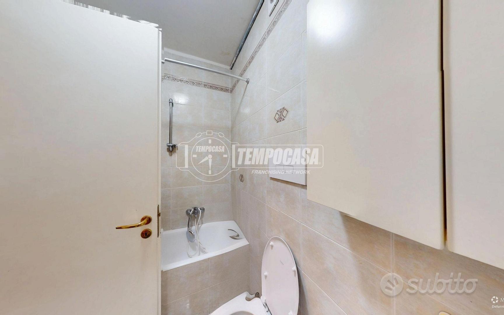 Apartment in Bari, Murat, Municipio 1 - Altro