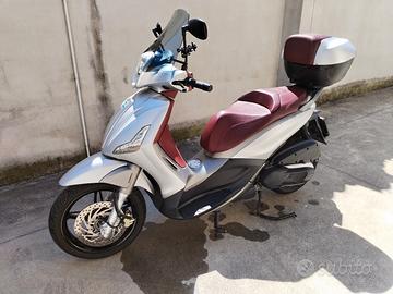 Beverly 350 Sport Touring 