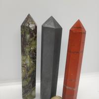 2 Obelischi di pietra naturale, UNO GRATIS!