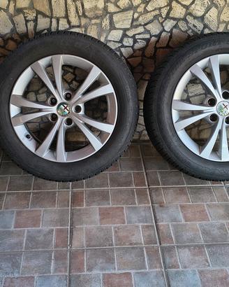4 cerchi in lega gommati neve alfa romeo Giulietta