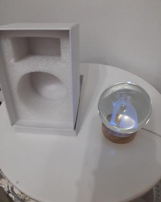 sfera di cristallo in 3D luci multicolore 