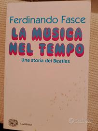 Libro una storia dei Beatles 