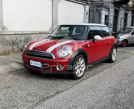 MINI Mini 1.6 16V Cooper Checkmate