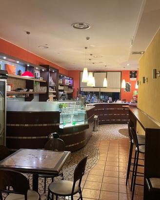 bar/locale serale