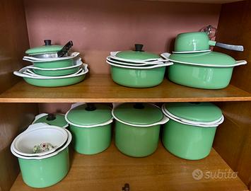 Batteria pentole smaltate vintage anni60 Queen