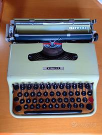 macchina per scrivere olivetti lettera 22