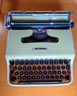 macchina per scrivere olivetti lettera 22