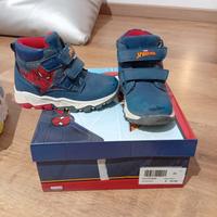 Scarpe bimbo in blocco - taglie 23-26 - €30