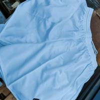 pantaloncini tipo da calcio 