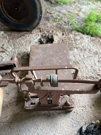 Bascula antica in ferro