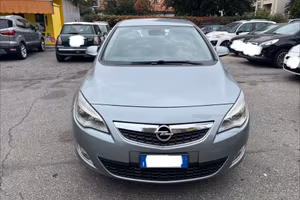 Opel Astra 1.6 115CV 5 porte Elective