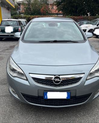 Opel Astra 1.6 115CV 5 porte Elective
