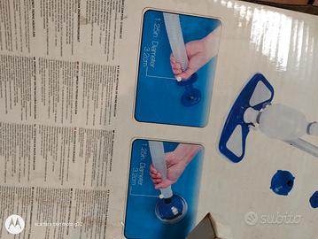 spazzola pulizia fondo piscina