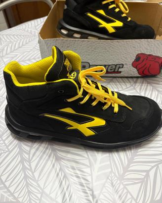 Scarpe U-Power