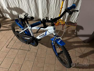 Bici con ruote da 16 Nuova