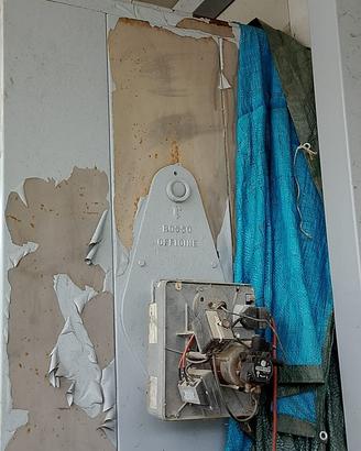 Bruciatore a gasolio+ vasca 300litri piena