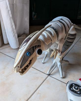 Robot dinosauro