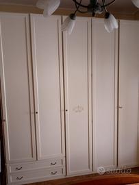 Armadio colore crema