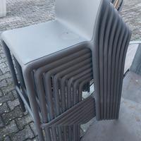 La seggiola sgabello  River Stool