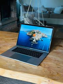 MACBOOK PRO 15”