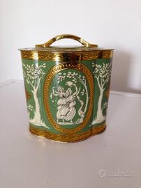 Scatola di latta decorativa vintage