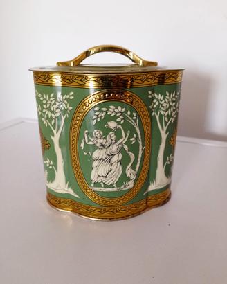 Scatola di latta decorativa vintage
