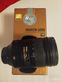 Nikon 28 300 VR