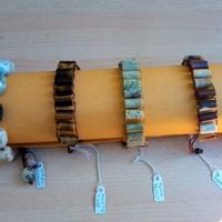 6 bracciali in pietre dure