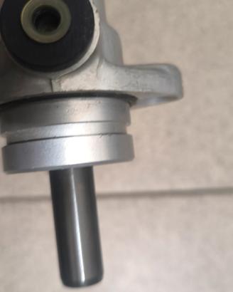 pompa freno Alfa Romeo 164  Fiat croma Lancia 