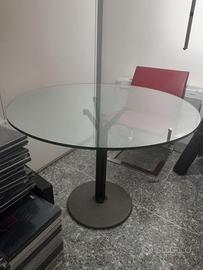 Tavolo rotondo in cristallo