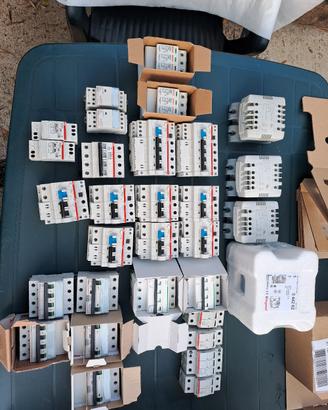 Materiale elettrico  in blocco