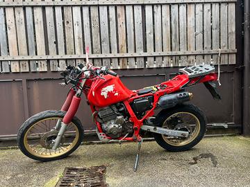 honda dominator nx650 1989 COMPLETA