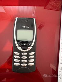 Nokia 8210
