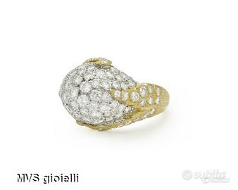 Anello in oro giallo e bianco con diamanti
