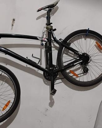Bici MTB seminuova.