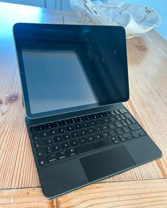 Ipad air 4 generazione con magic keyboard