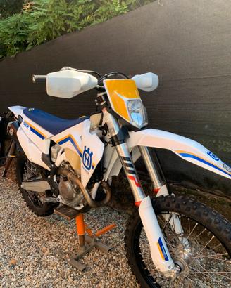 Husqvarna FE 250 heritage