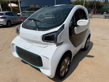 auto xev cilindrata 125