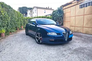 Alfa Romeo GT 3.2 v6 molto ben manutenzionata