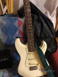 CHITARRA ELETTRICA “EKO” CON ACCESSORI