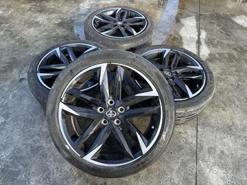 CERCHI IN LEGA TOYOTA C-HR Ibrida (16>23)