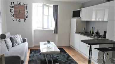 AD.ZE PIAZZA GOLDONI bilocale ristrutturato e arre