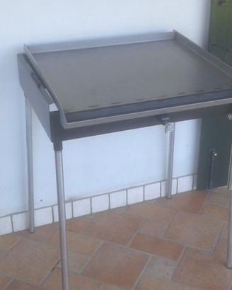 Barbecue piastra a gas 70x57 in ferro (nuovo)