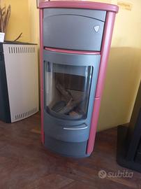 Stufa a legna con forno