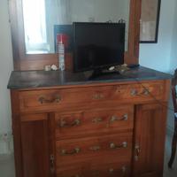 Cassettiera camera da letto antica 