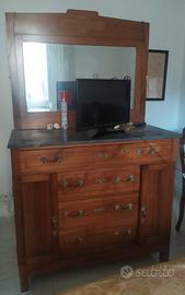 Cassettiera camera da letto antica 