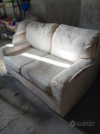 divano 2 posti