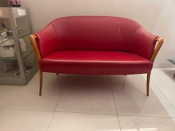 Divanetto 2 posti in pelle